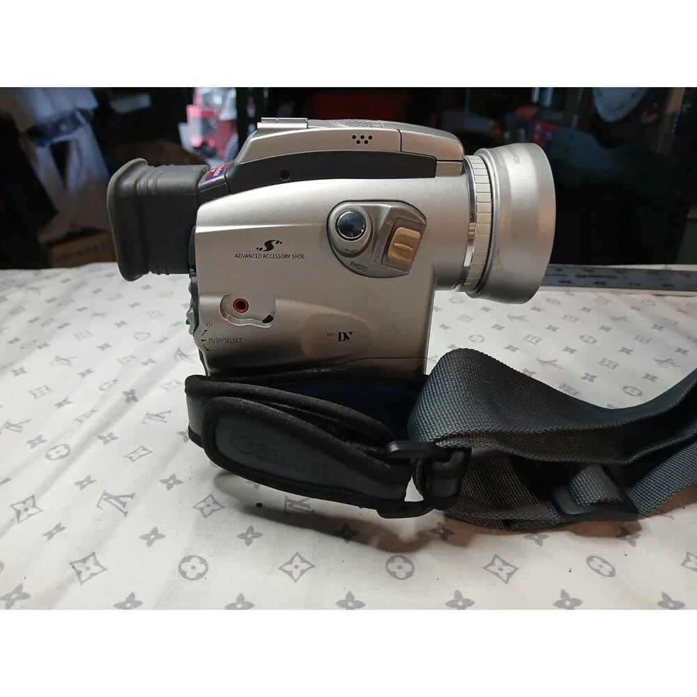Canon optura 100